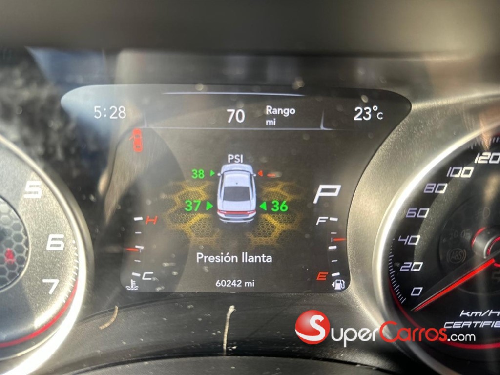 2018 Dodge Challenger SXT — foto 3 / 12