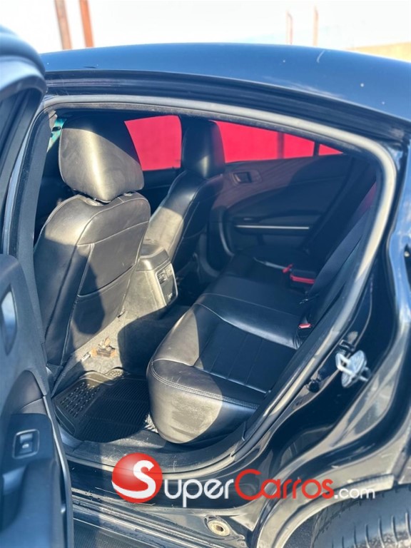 2018 Dodge Challenger SXT — foto 6 / 12