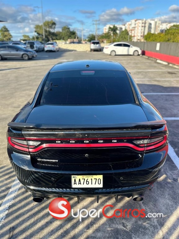 2018 Dodge Challenger SXT — foto 10 / 12