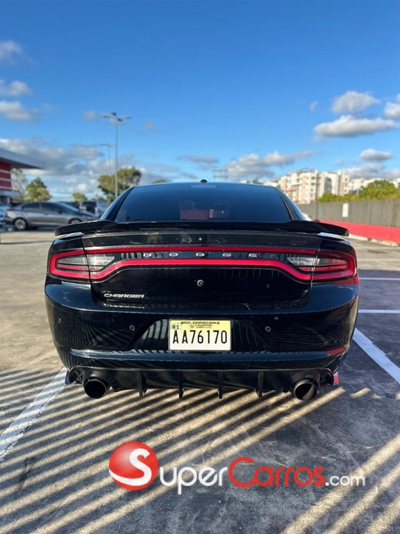 2018 Dodge Challenger SXT — foto 11 / 12