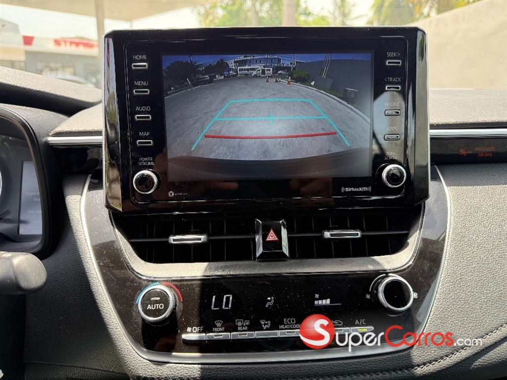 2021 Toyota Corolla SE — foto 8 / 11
