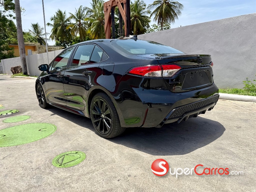 2021 Toyota Corolla SE — foto 9 / 11