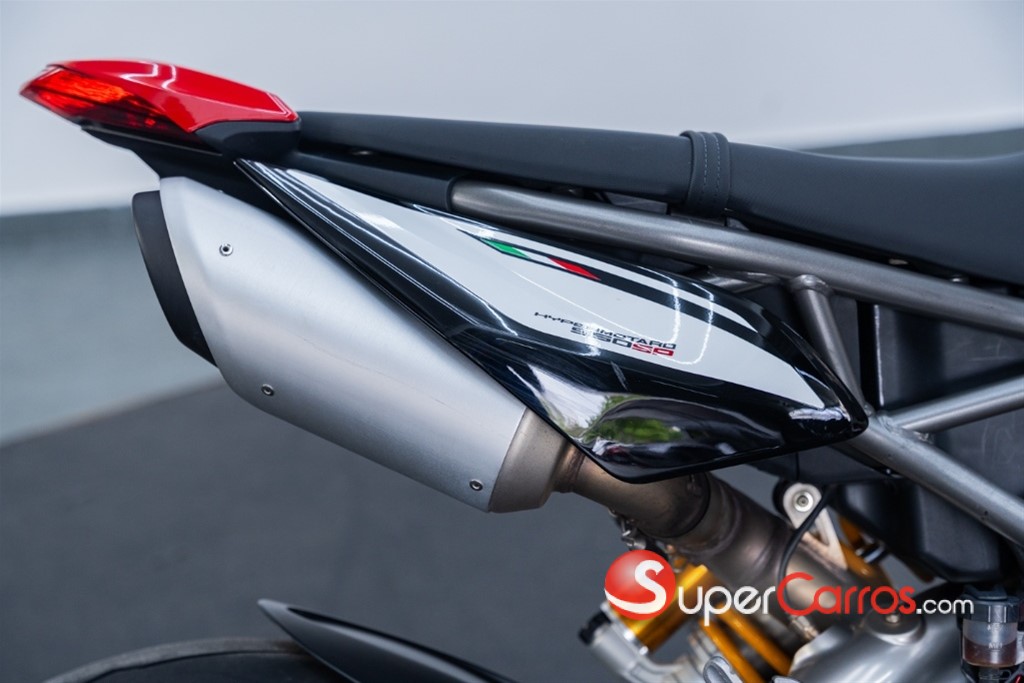 2020 Ducati Hypermotard — foto 6 / 11