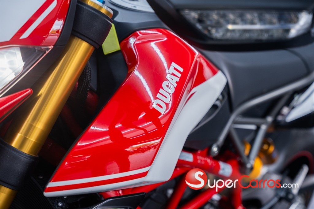 2020 Ducati Hypermotard — foto 9 / 11