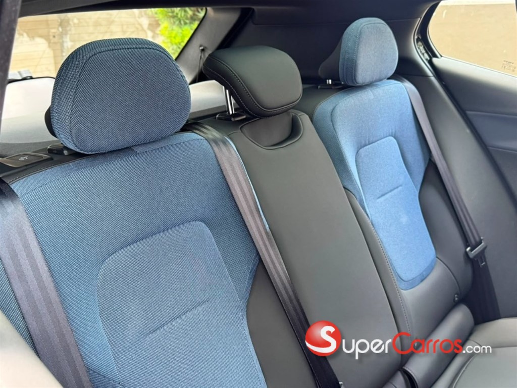 2025 Volvo EX30 ULTRA — foto 4 / 12