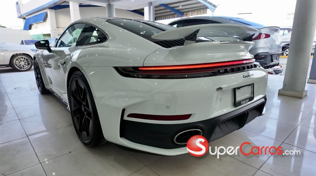 2025 Porsche 911 Turbo S — foto 9 / 11