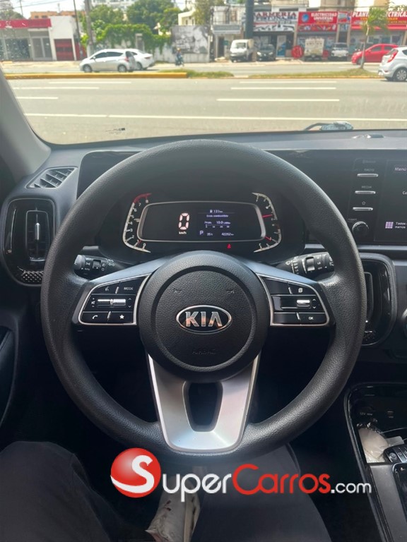2022 Kia Sonet — foto 6 / 10