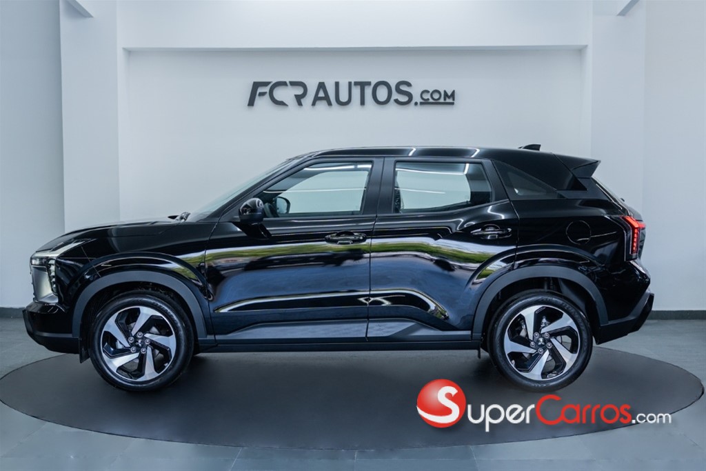 2027 Mitsubishi Motors Outlander — foto 4 / 12