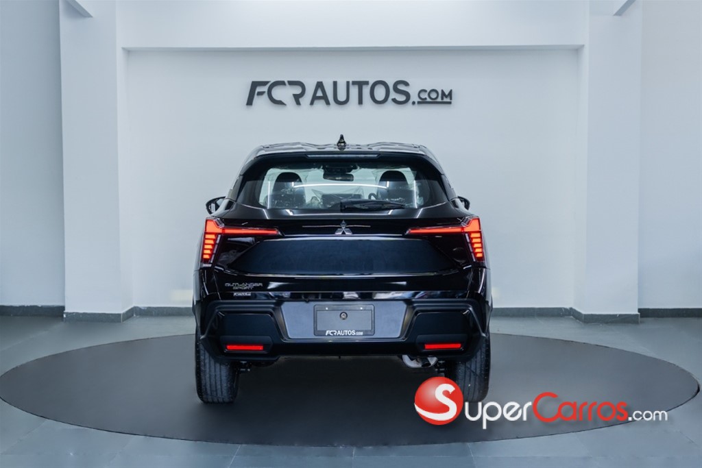 2027 Mitsubishi Motors Outlander — foto 7 / 12