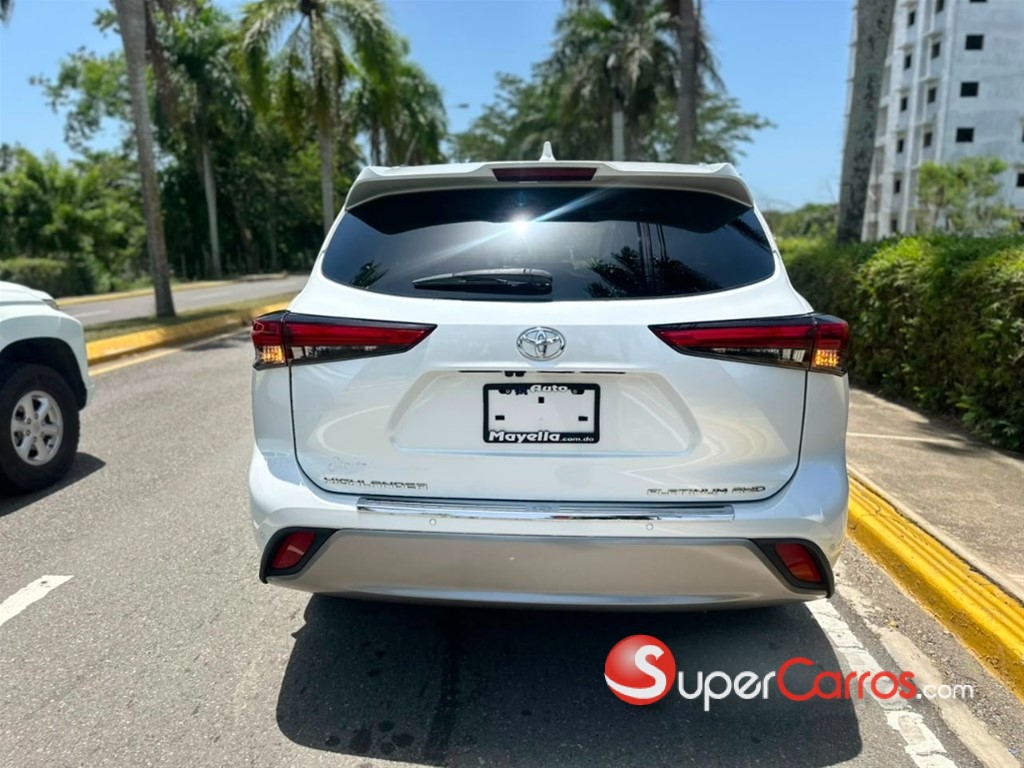 2022 Toyota Highlander Hybrid Platinum — foto 10 / 12