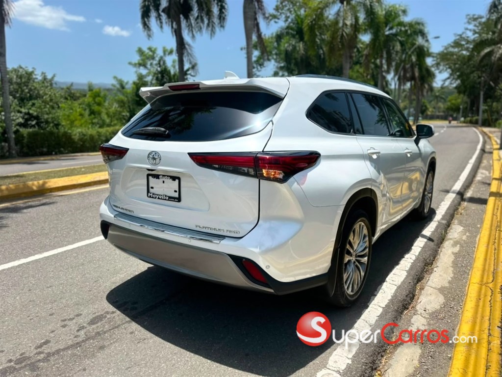 2022 Toyota Highlander Hybrid Platinum — foto 12 / 12