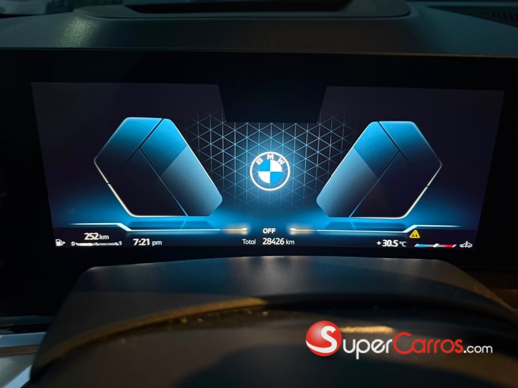 2024 BMW X 6 xDrive40i — foto 2 / 12