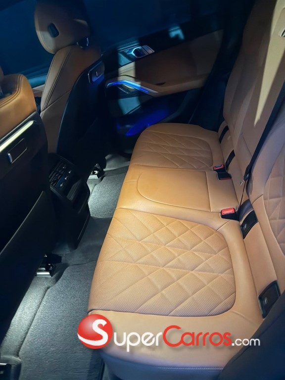 2024 BMW X 6 xDrive40i — foto 4 / 12