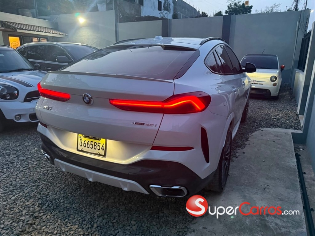 2024 BMW X 6 xDrive40i — foto 8 / 12