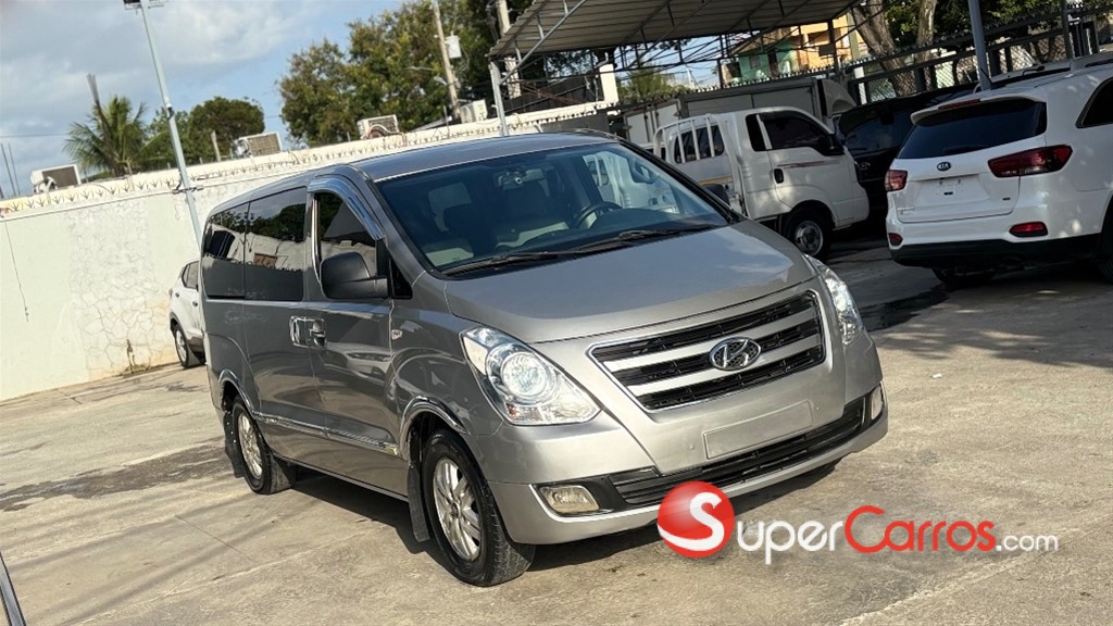 2018 Hyundai Grand Starex — foto 4 / 11