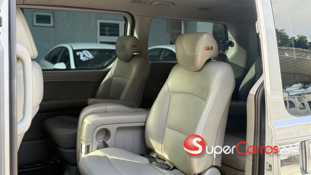 2018 Hyundai Grand Starex — foto 8 / 11