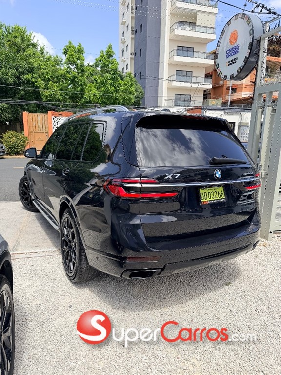 2024 BMW X 7 XDRIVE 40i — foto 5 / 11