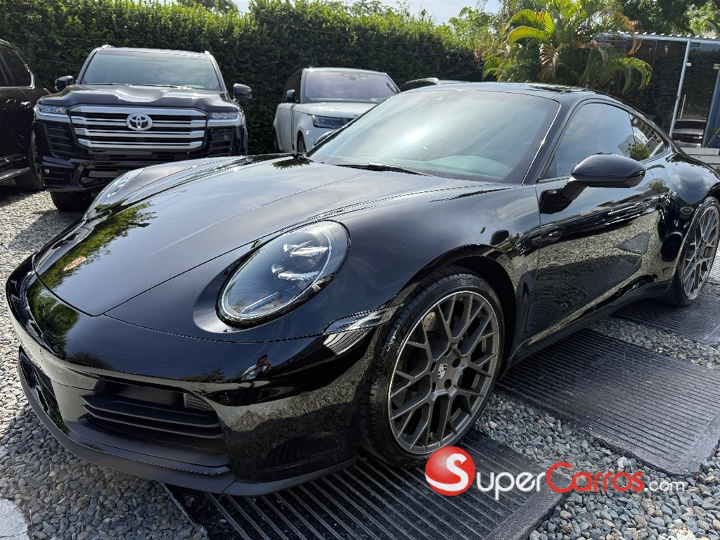 2025 Porsche 911 Carrera