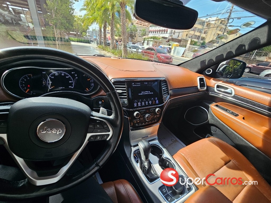 2020 Jeep Grand Cherokee SUMMIT — foto 9 / 12