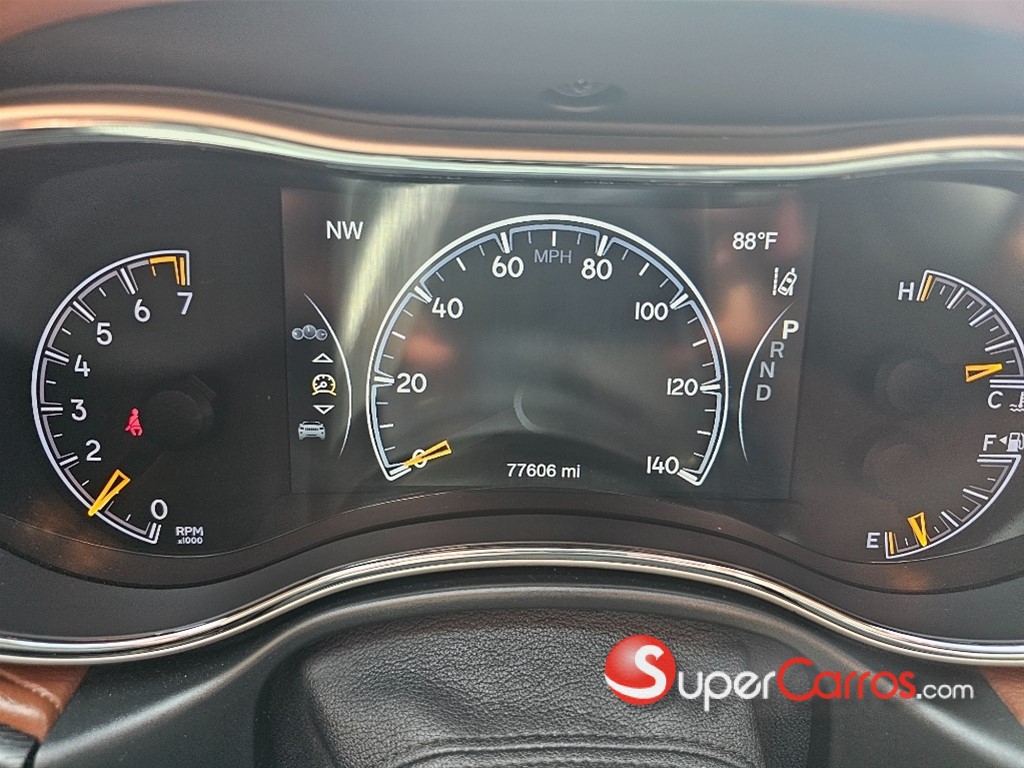 2020 Jeep Grand Cherokee SUMMIT — foto 10 / 12