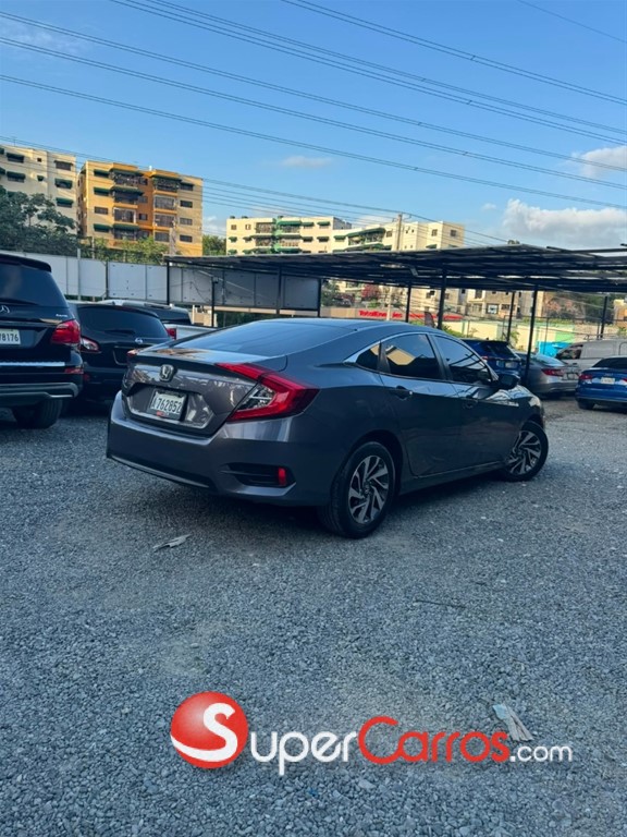 2017 Honda Civic LX — foto 3 / 9