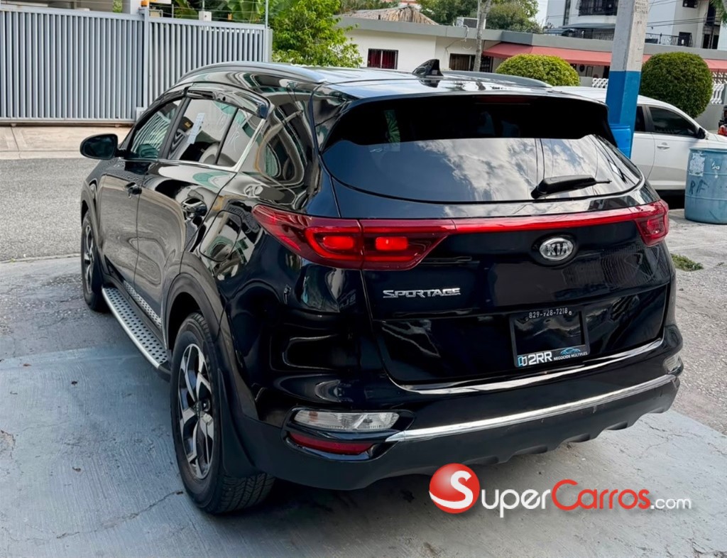 2021 Kia Sportage LX — foto 8 / 11
