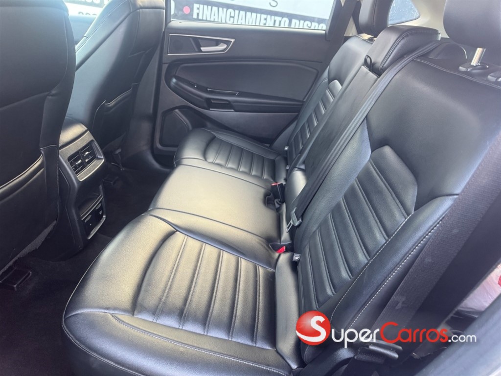 2020 Ford EDGE SEL — foto 9 / 10