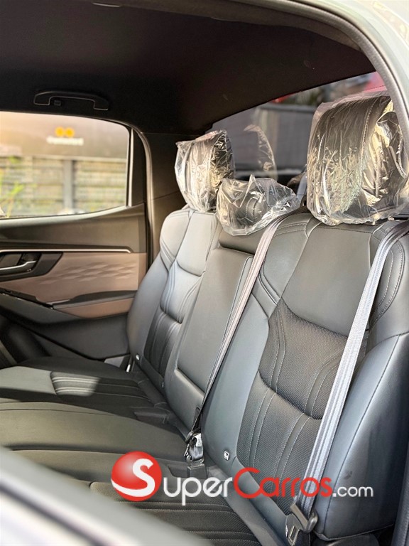 2027 Isuzu DMAX LSE — foto 3 / 9