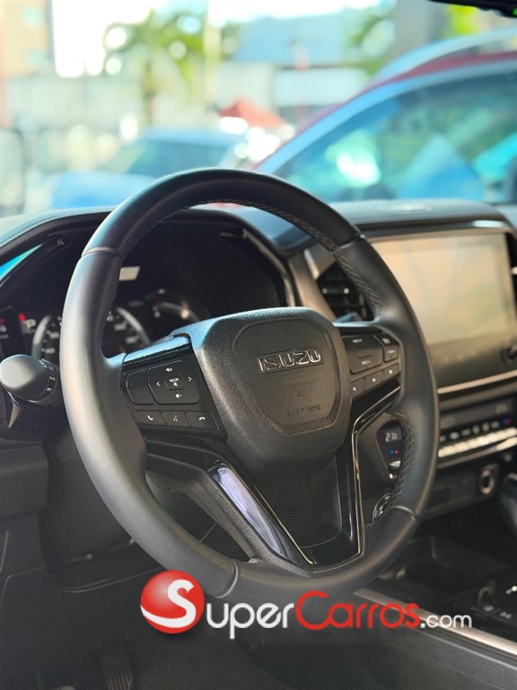 2027 Isuzu DMAX LSE — foto 6 / 9