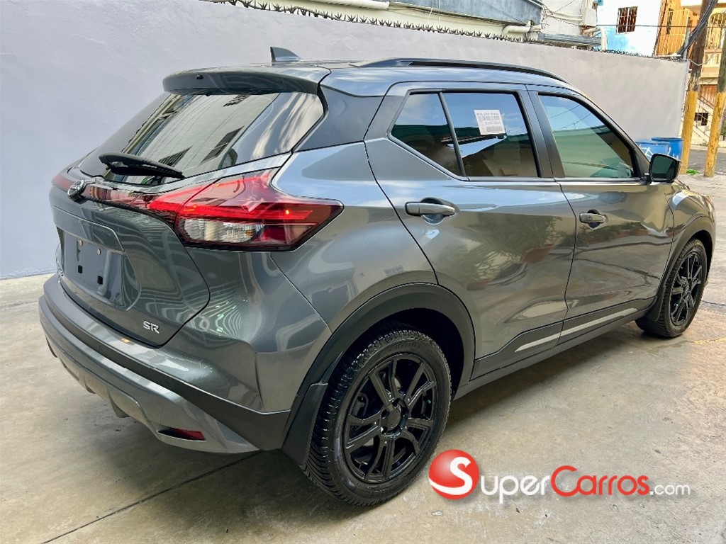 2023 Nissan Kicks SR — foto 4 / 12