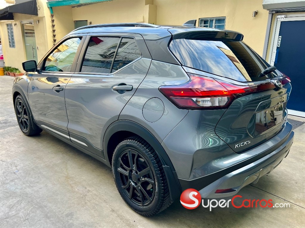2023 Nissan Kicks SR — foto 6 / 12