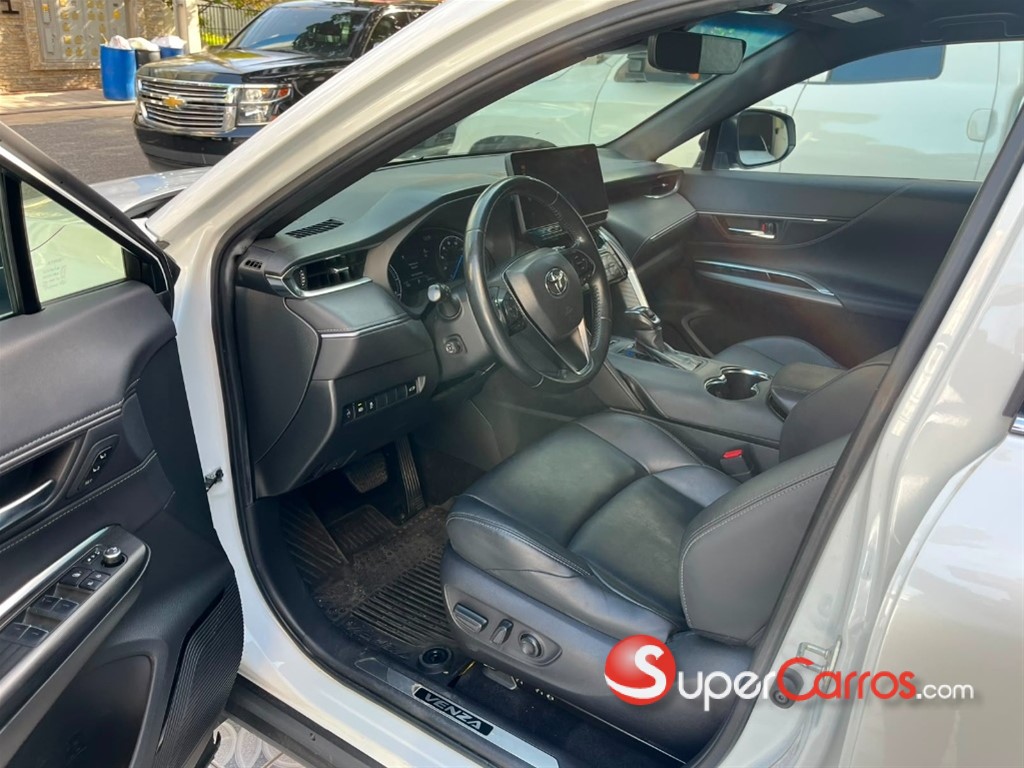 2023 Toyota Venza — foto 7 / 10