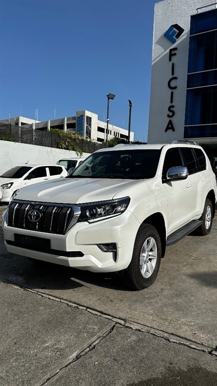 2022 Toyota Land Cruiser Prado TXL — foto 1 / 8