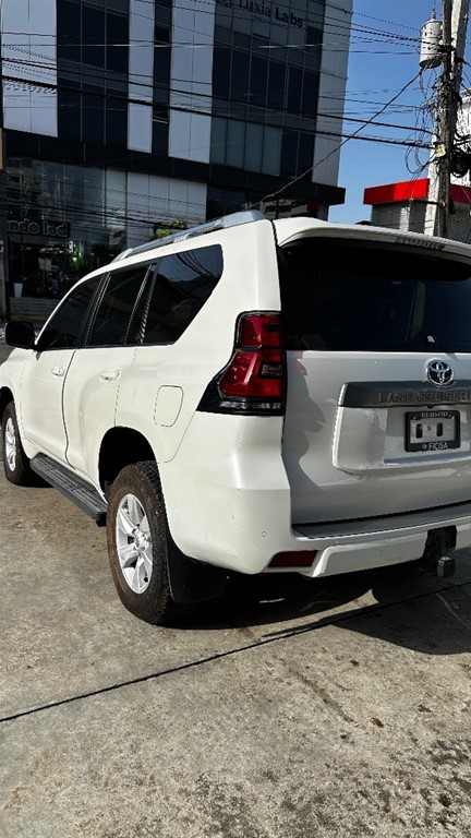 2022 Toyota Land Cruiser Prado TXL — foto 5 / 8