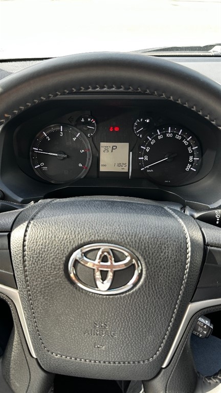 2022 Toyota Land Cruiser Prado TXL — foto 8 / 8