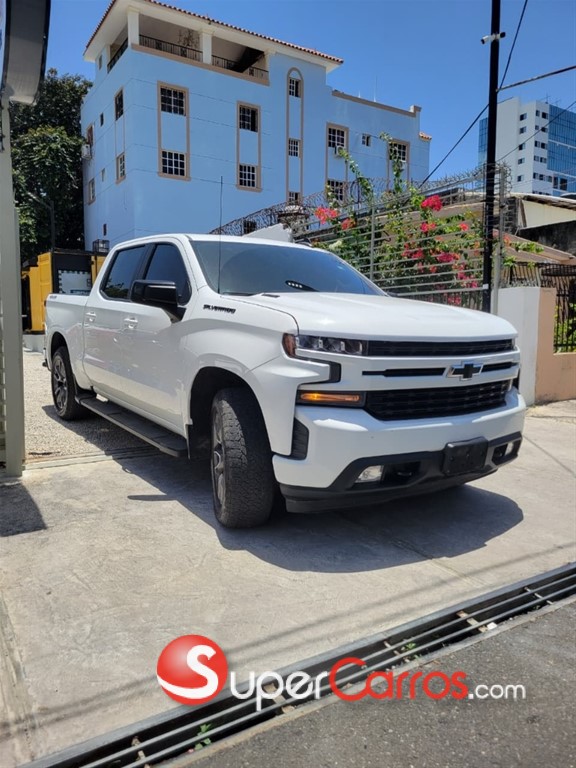 2020 Chevrolet Silverado RST — foto 2 / 10