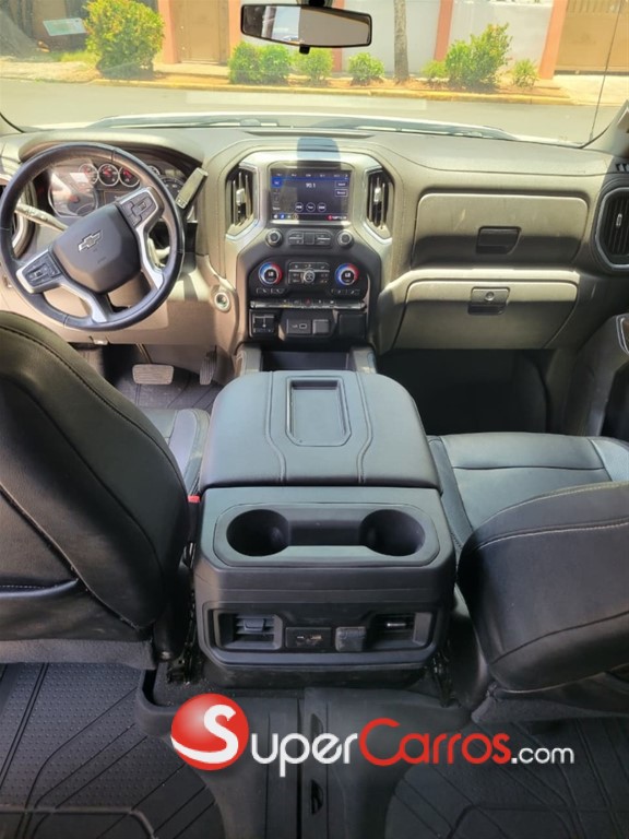 2020 Chevrolet Silverado RST — foto 6 / 10