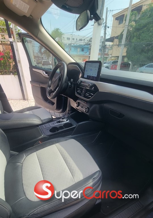 2020 Ford Escape SE — foto 6 / 11