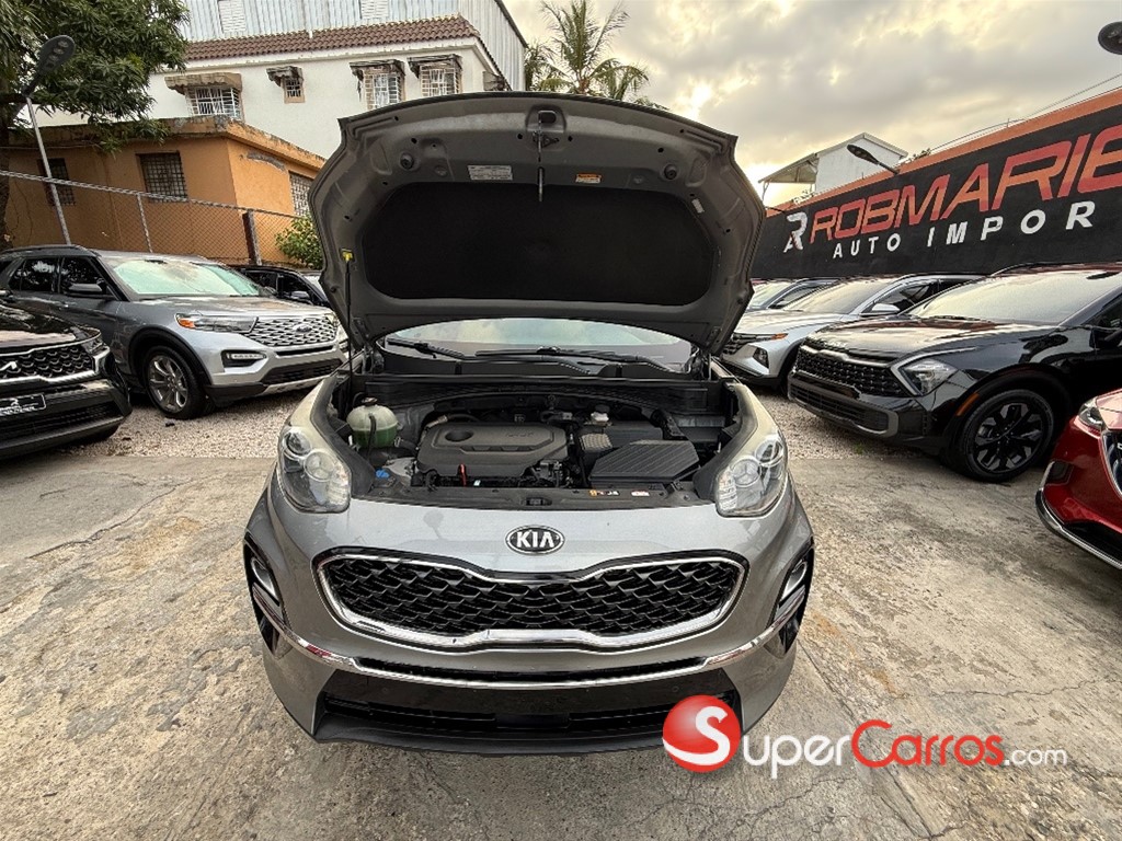 2020 Kia Sportage EX — foto 9 / 12