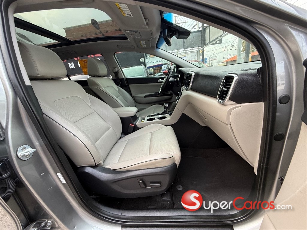 2020 Kia Sportage EX — foto 11 / 12