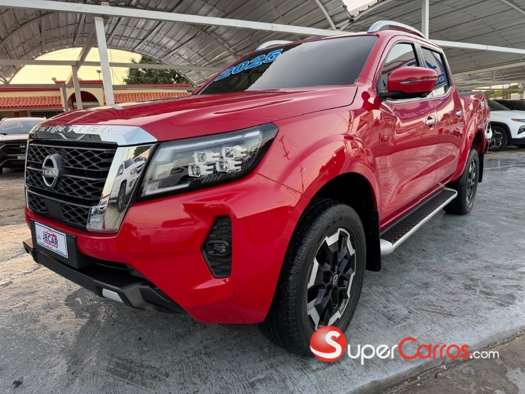 2025 Nissan Frontier LE — foto 3 / 12