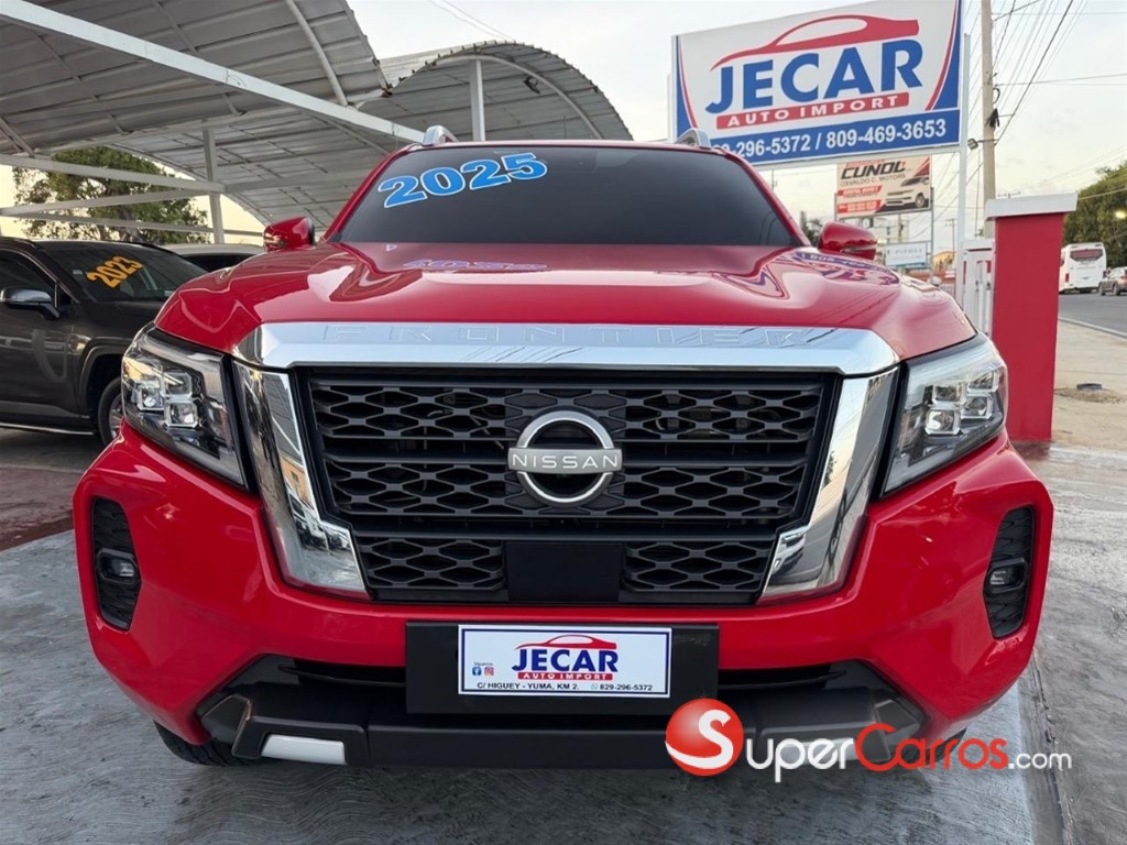 2025 Nissan Frontier LE — foto 4 / 12