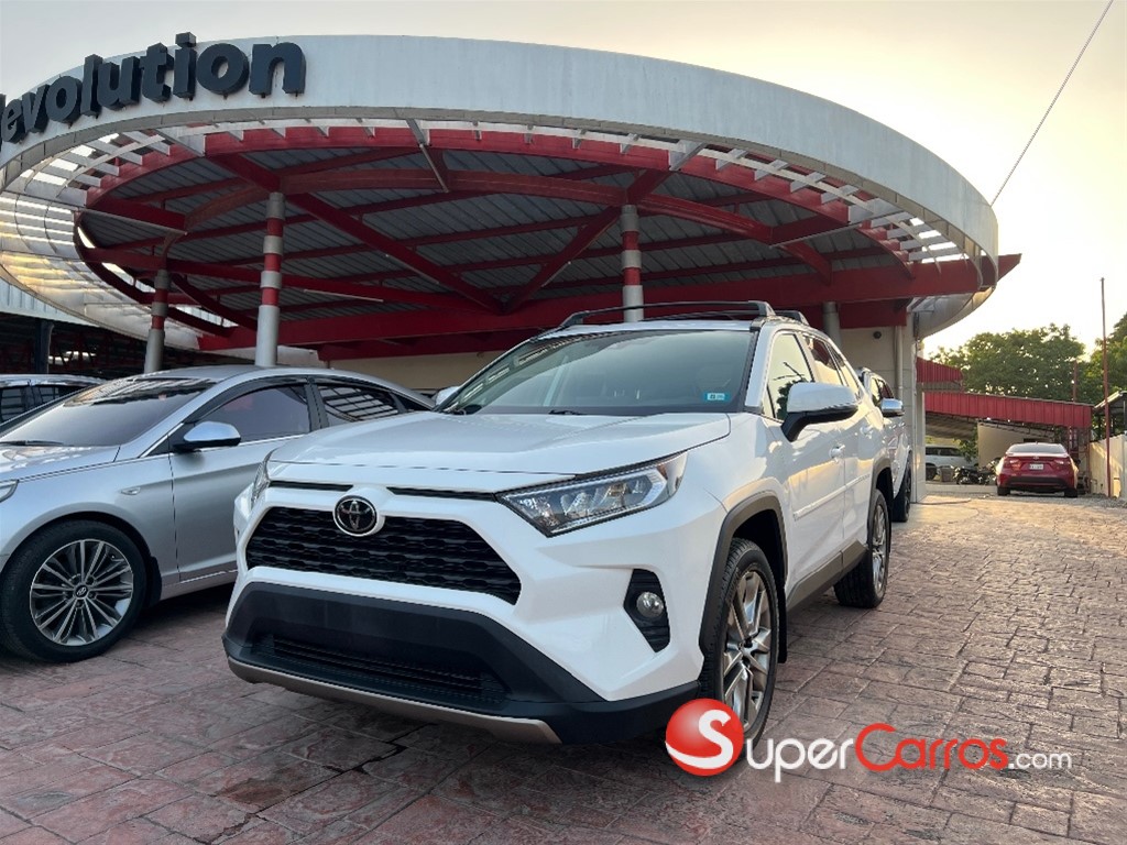 2020 Toyota RAV4 XLE Premium