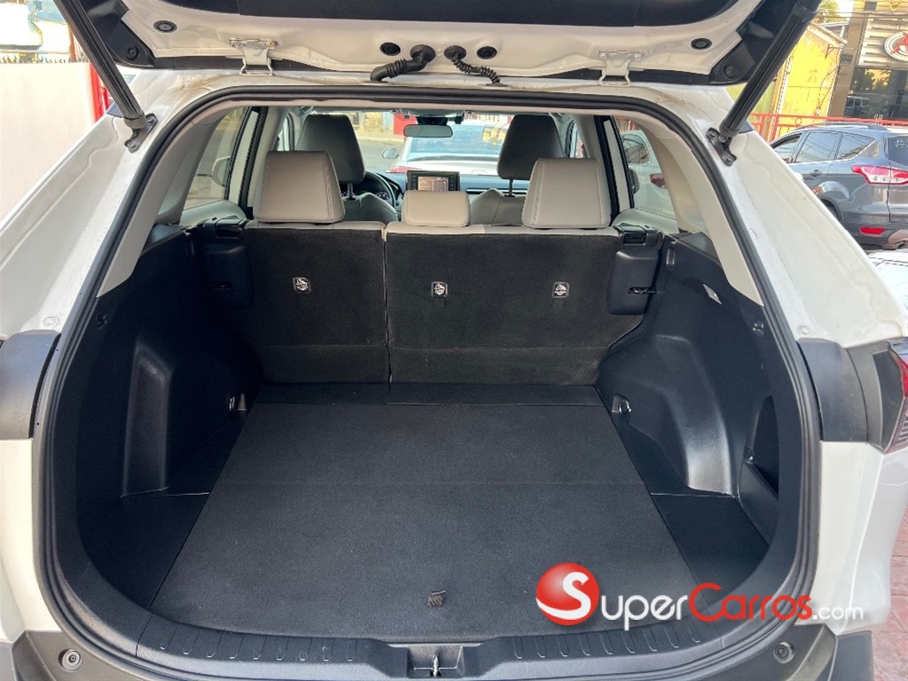 2020 Toyota RAV4 XLE Premium — foto 11 / 11