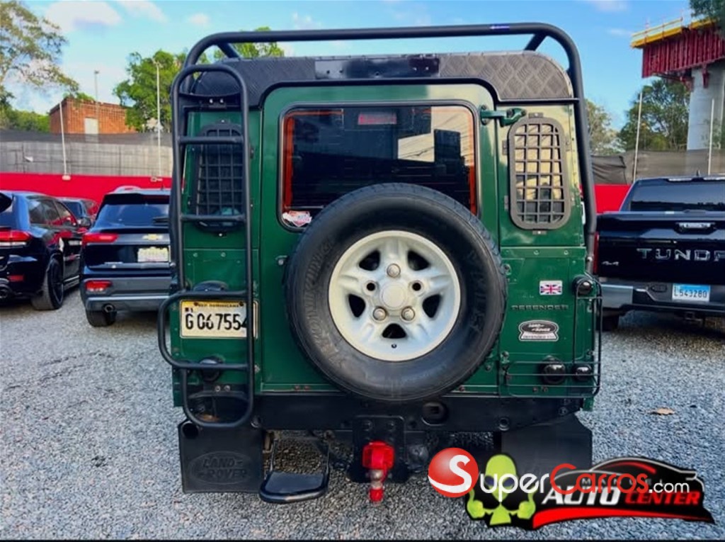2005 Land Rover Defender 110 — foto 12 / 12