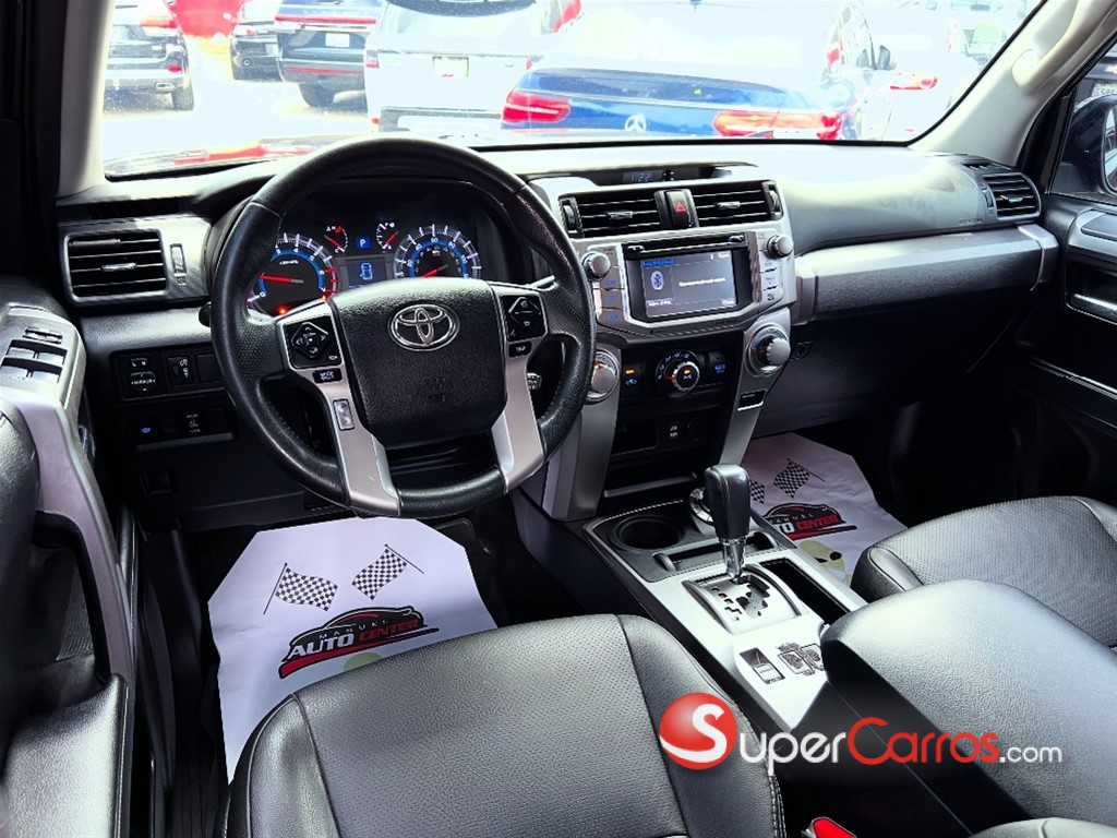 2018 Toyota 4 Runner SR5 Premium — foto 2 / 12