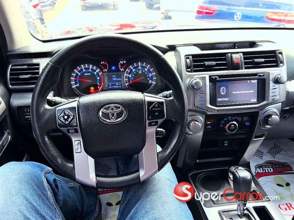 2018 Toyota 4 Runner SR5 Premium — foto 3 / 12