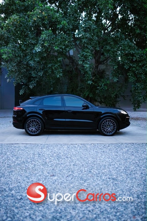 2020 Porsche Cayenne Coupe S — foto 2 / 12
