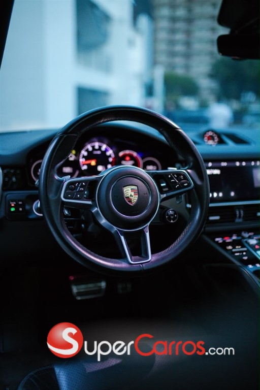 2020 Porsche Cayenne Coupe S — foto 11 / 12
