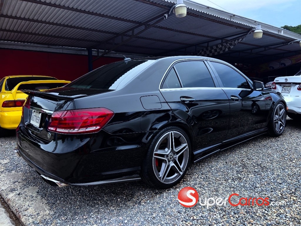 2010 Mercedes-Benz Clase E 63 AMG — foto 9 / 12